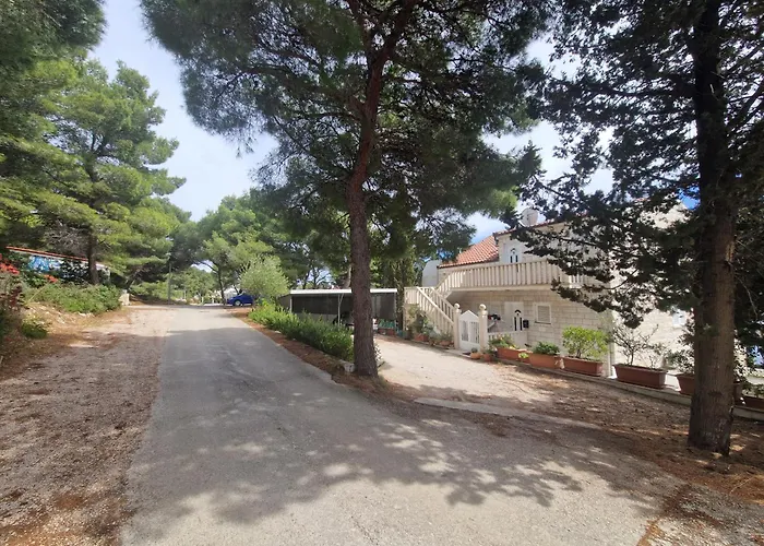 Villa Kristonia