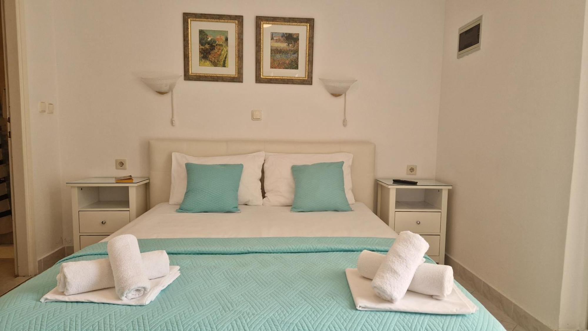 Kristonia Apartment *